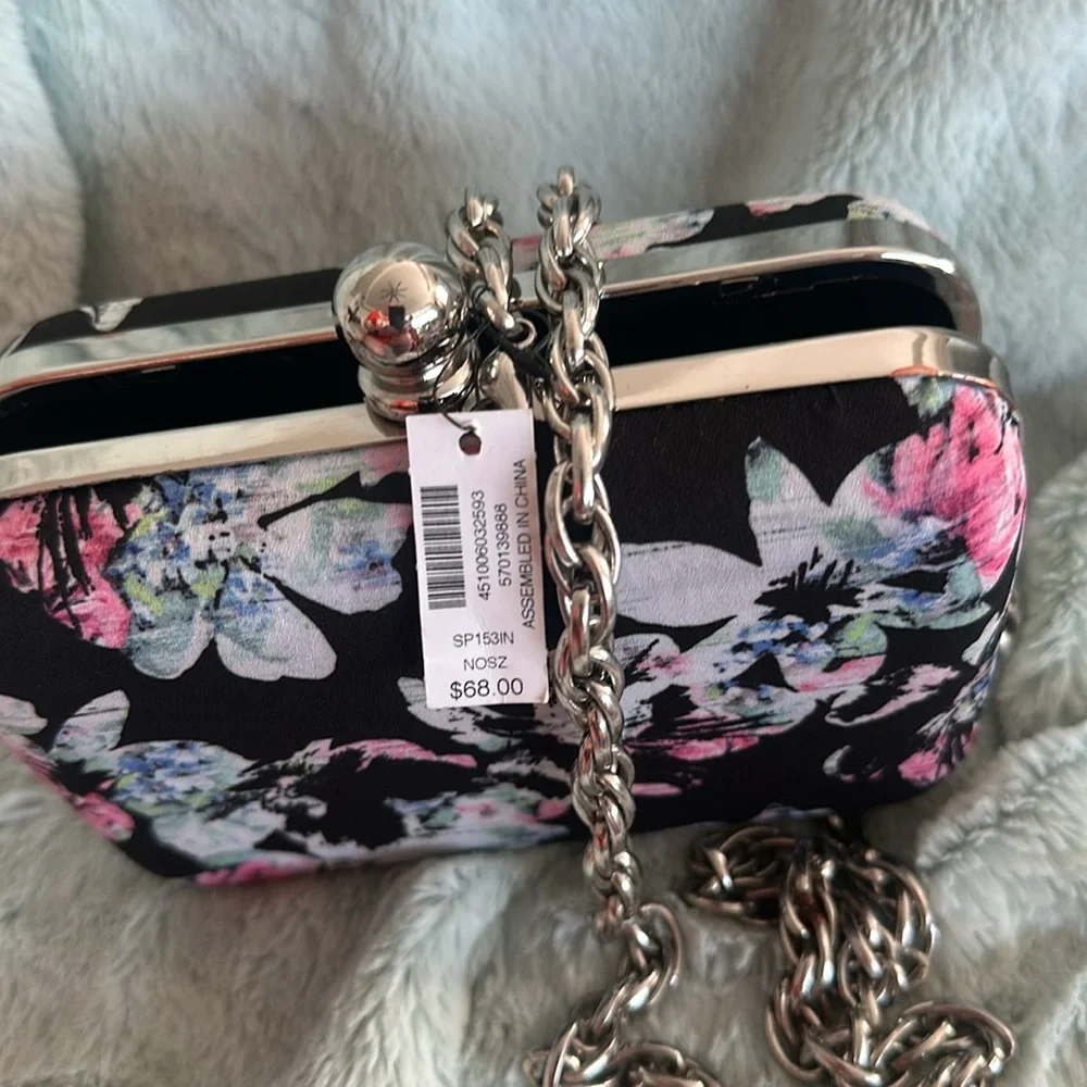 NWT White House Black Market Floral Clutch - Picture 3 of 15
